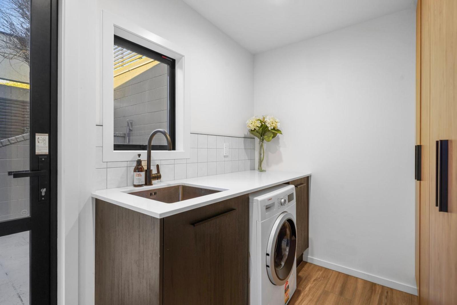 Overdale Oasis Christchurch Buitenkant foto